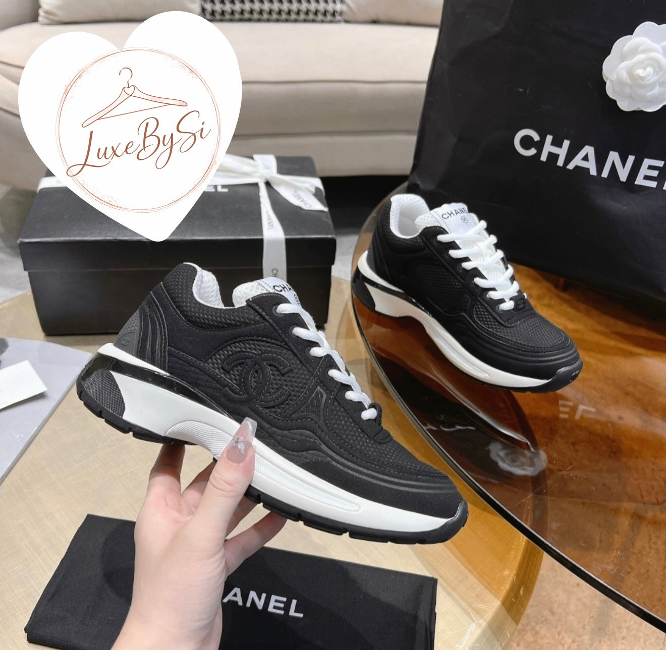 Black Runner PRE ORDER